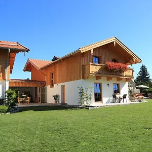 Gasthof Schweizerhaus Garni, Weyarn